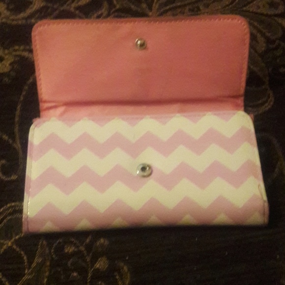 Wallet - Picture 2 of 3